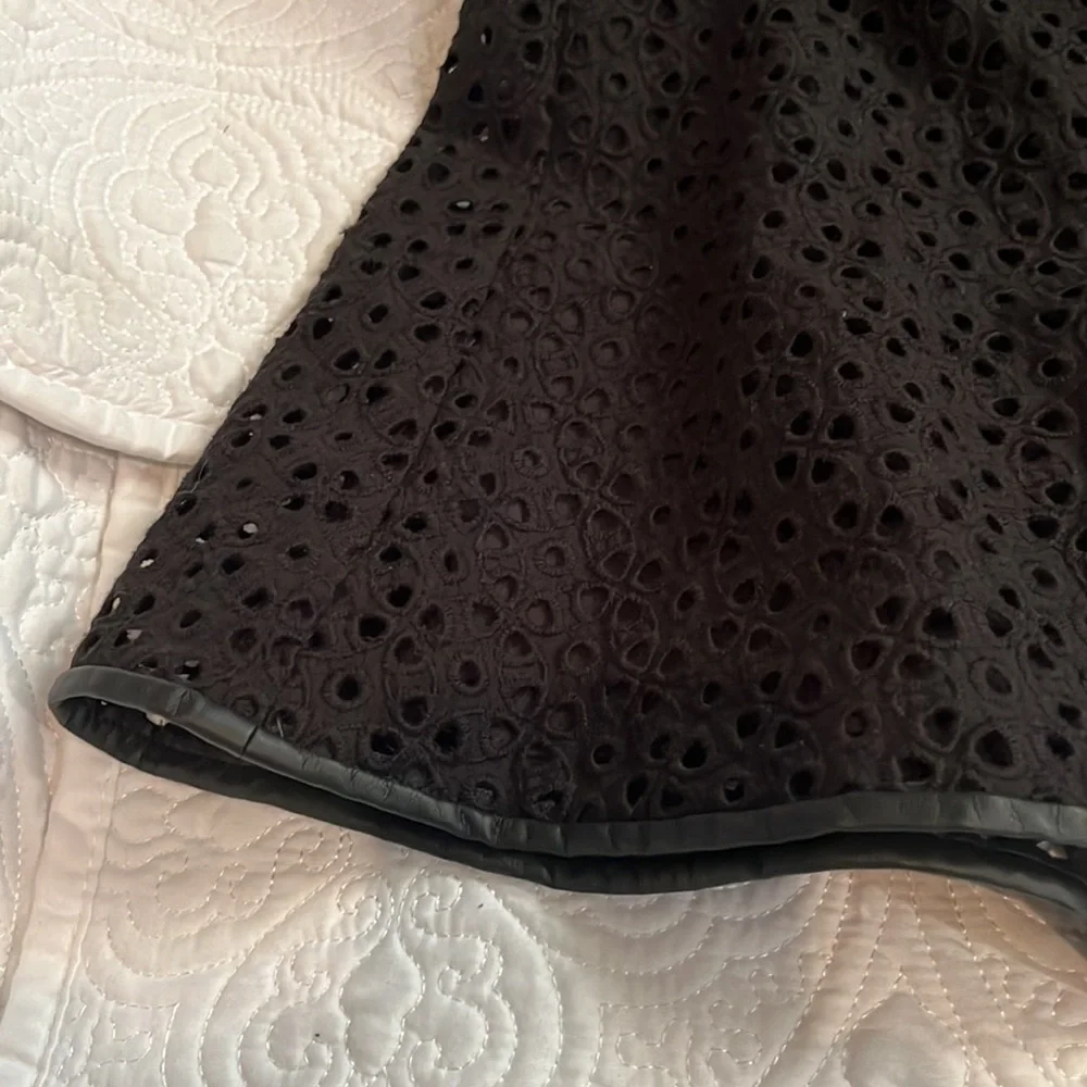 LOFT‎ black eyelet skirt, size 0, NWT